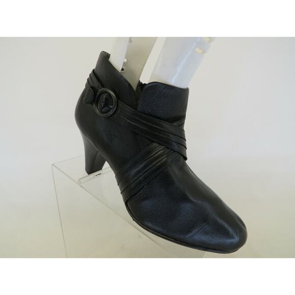 Born Womens Black Leather Zip Buckle Fashion Ankle Boot Booties Size 8.5 M - Picture 1 of 12
